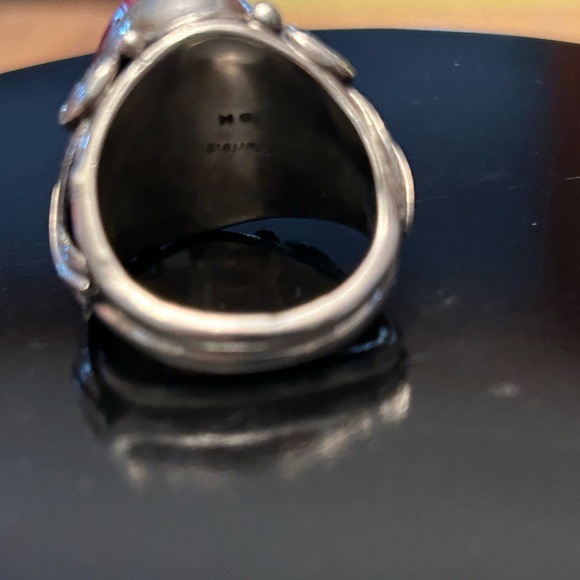 Native American Sterling Ring with Sugilite   - signed - Picture 3 of 6